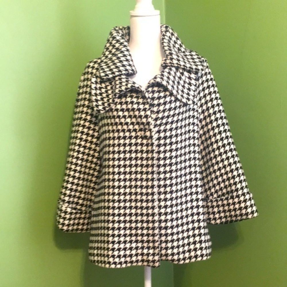 DARLING black‎ and white houndstooth swing jacket